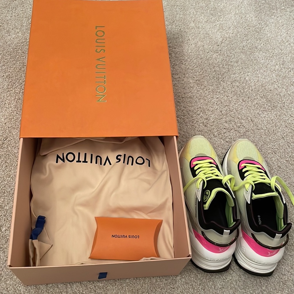 Louis Vuitton Run 55 Sneakers Size 7.5 - Picture 6 of 6